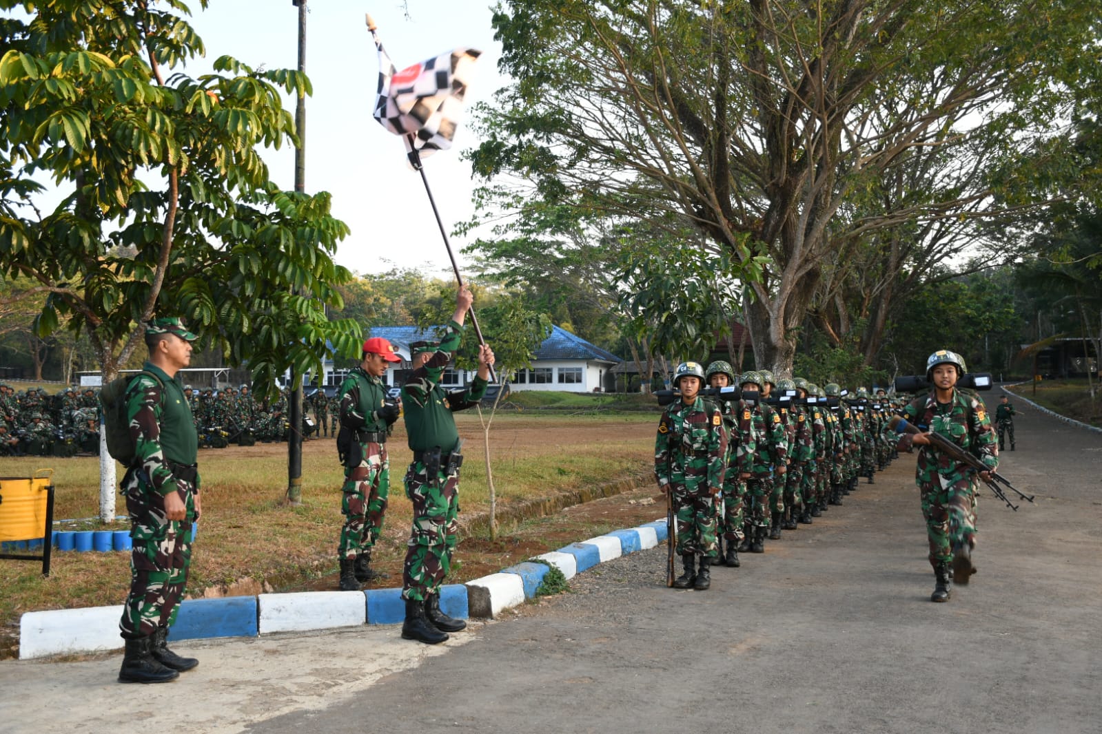 Dikmaba TNI Angkatan Laut Angkatan 44/1  Laksanakan Lintas Medan Etape 1