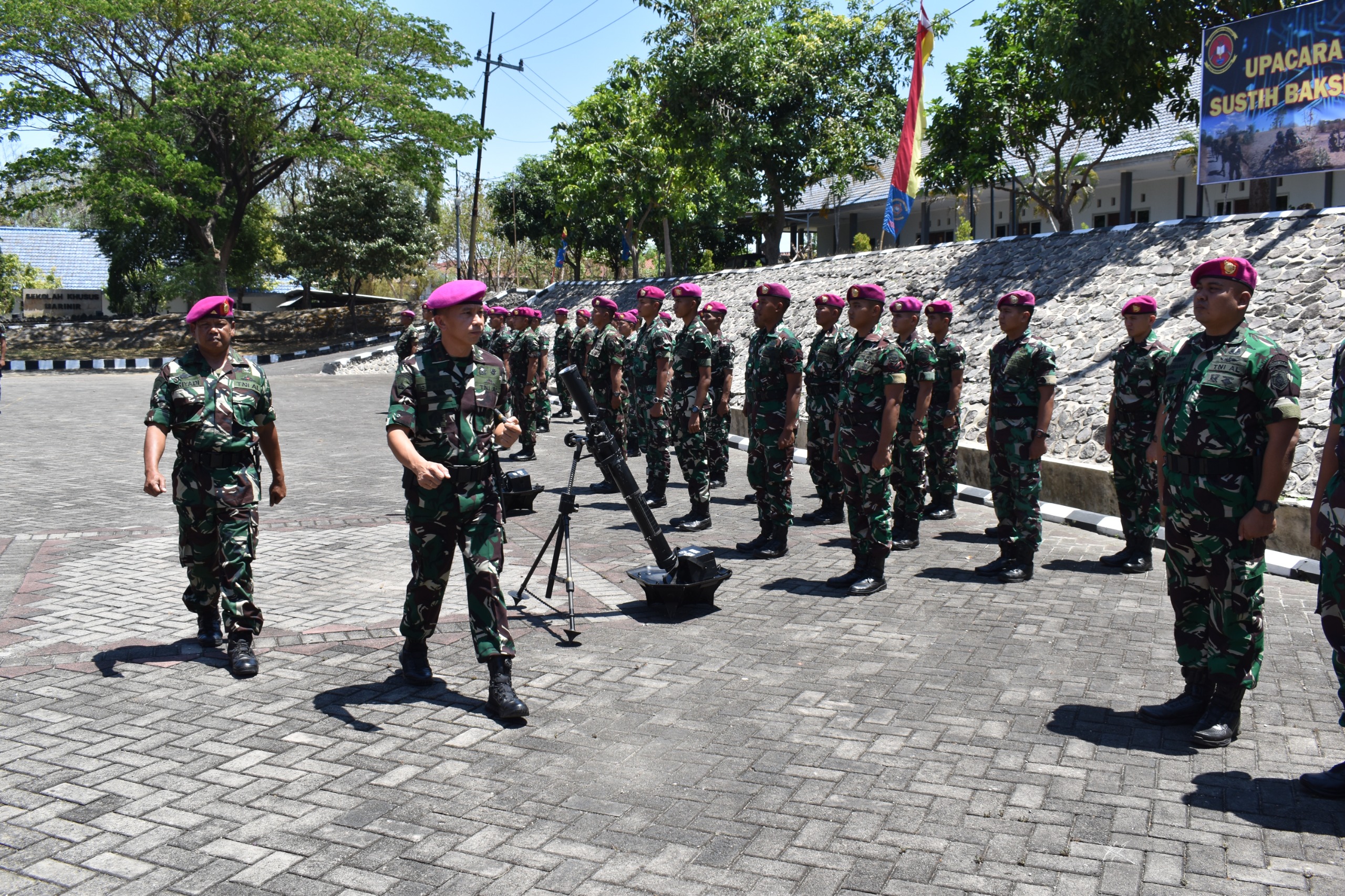 Pusdikif Kodikmar Kodiklatal Luluskan Pelatih Senjata Bantuan Infanteri Marinir Angkatan VI