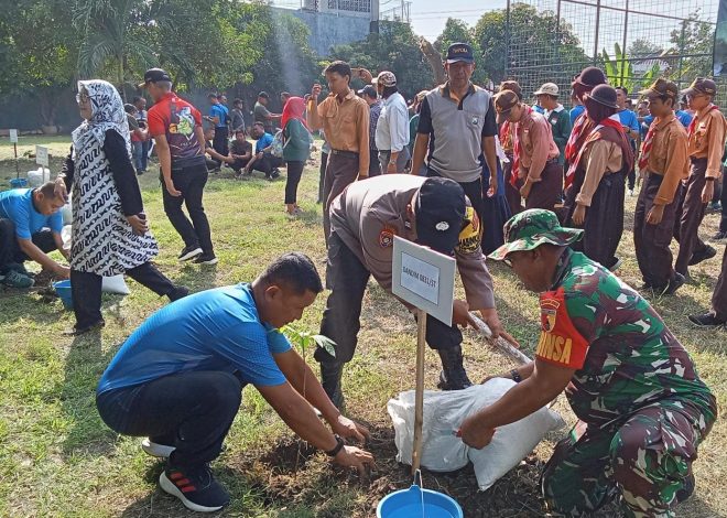 Bersatu Dengan Alam, Kodim 0831Surabaya Timur Gelar Aksi Tanam Pohon