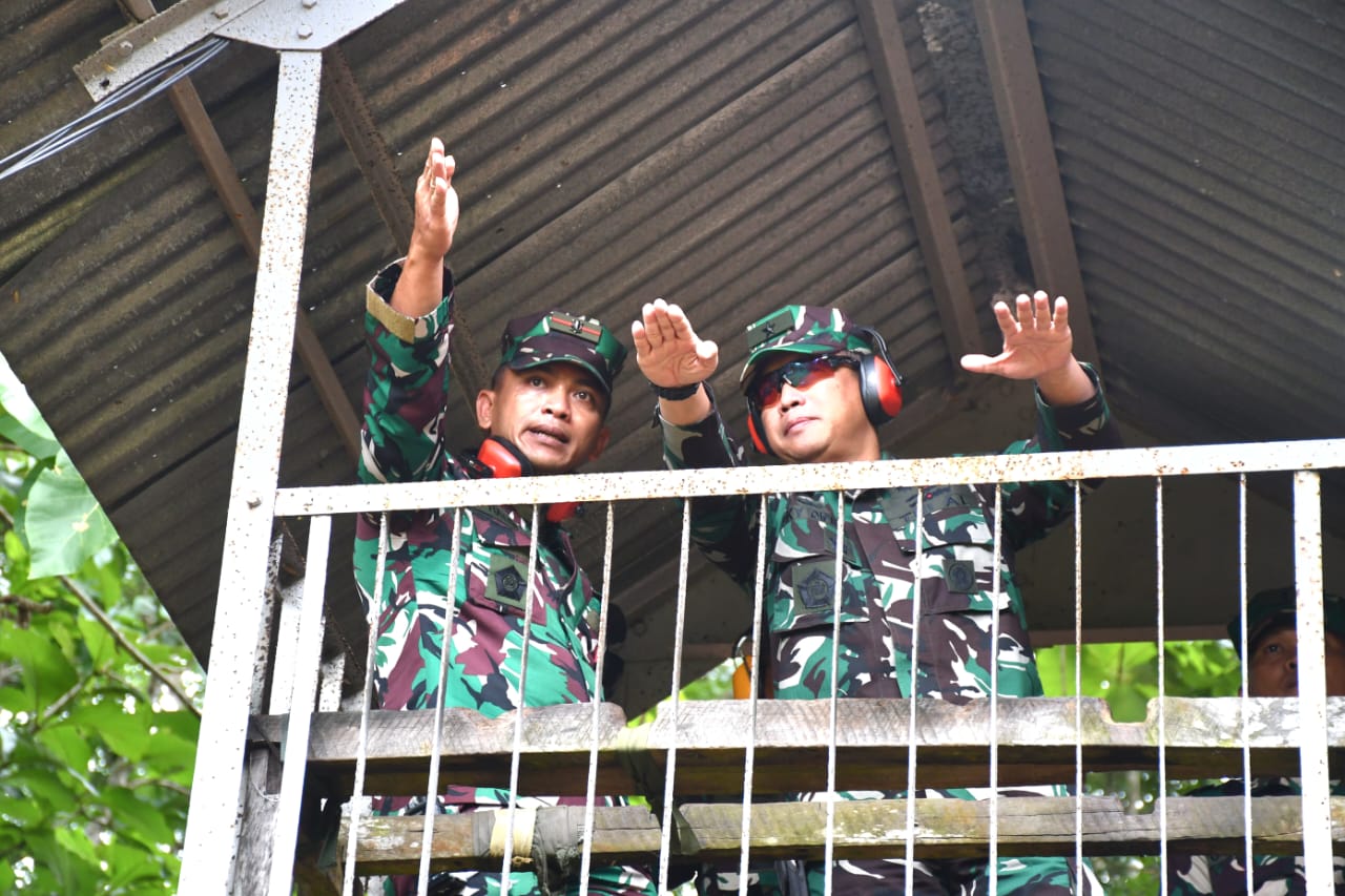 Dirdok Kodiklatal Tinjau Lanjutan Lattek Berganda Siswa Dikmata AL Angkatan 44/2