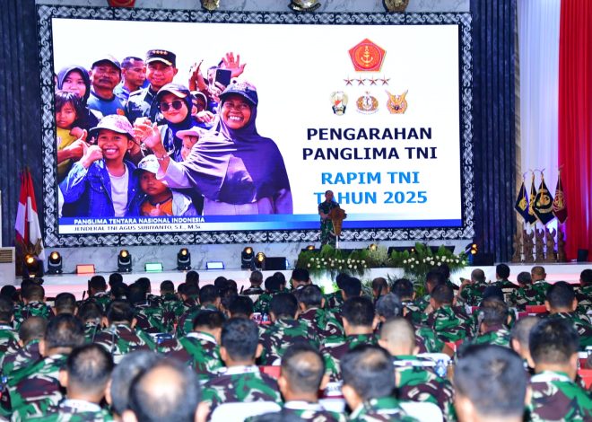 Dipimpin Panglima TNI, Pangkoarmada II Hadiri Rapat Pimpinan TNI Tahun 2025