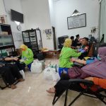 Babinsa 0830/11 Turut Serta Dalam Aksi Donor Darah