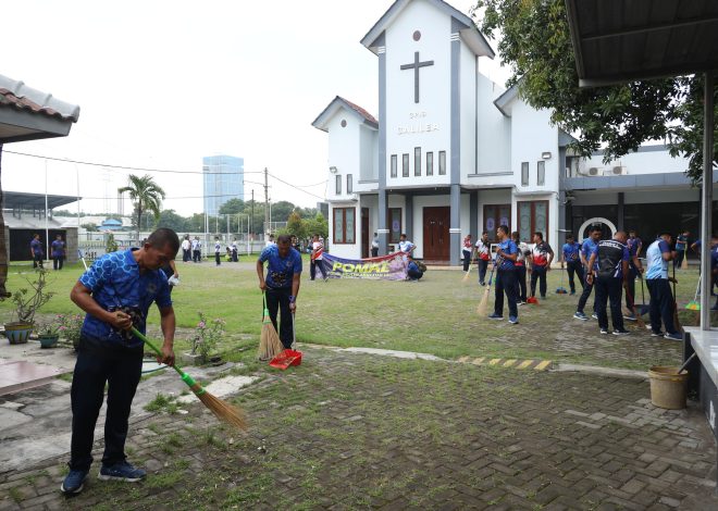 Sambut HUT Ke-79, Prajurit Pomal Koarmada II Gerebek Tempat Ibadah Dengan Aksi Bersih-Bersih