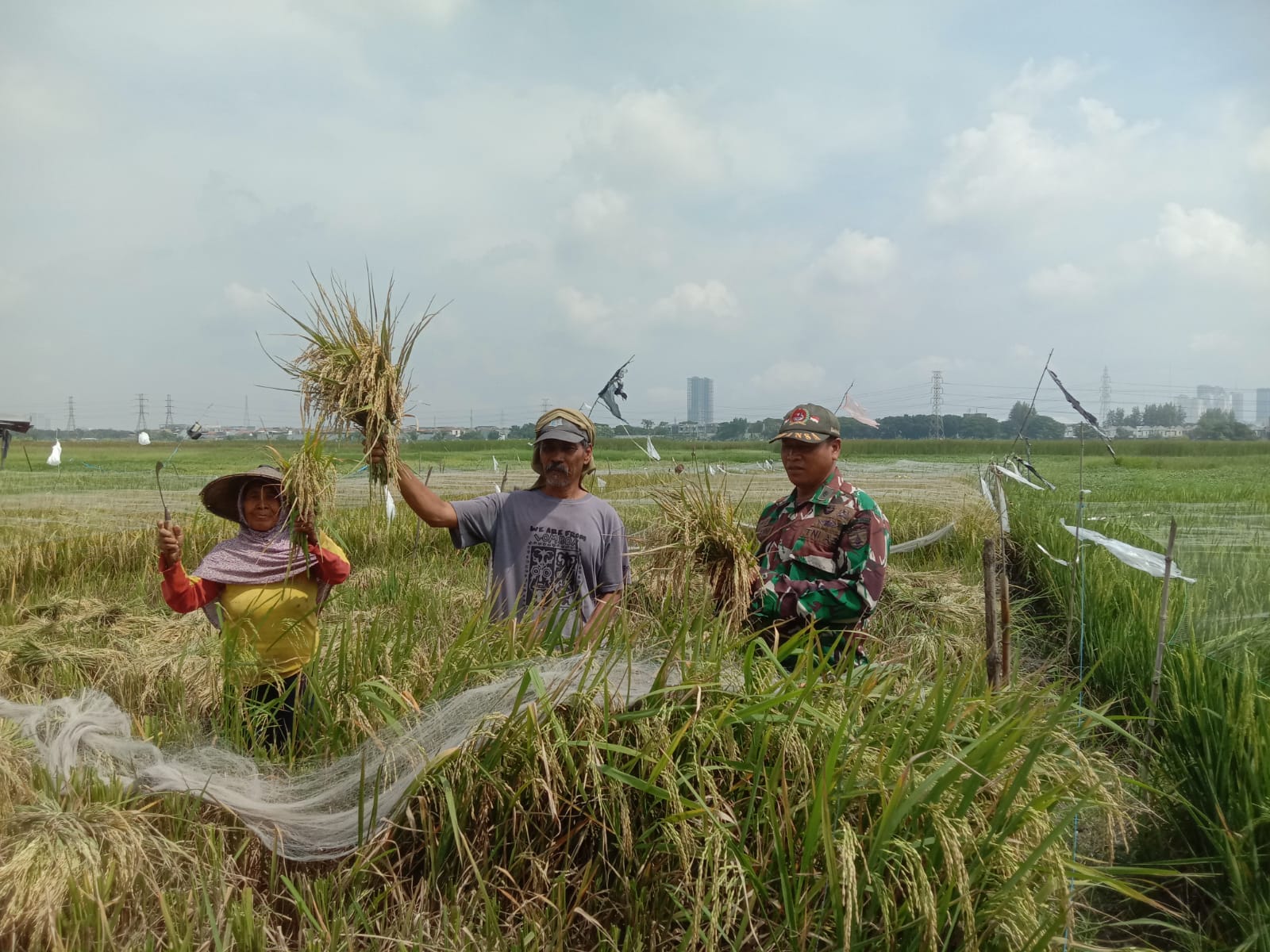 Menyatu dengan Petani Wujudkan Ketahanan Pangan