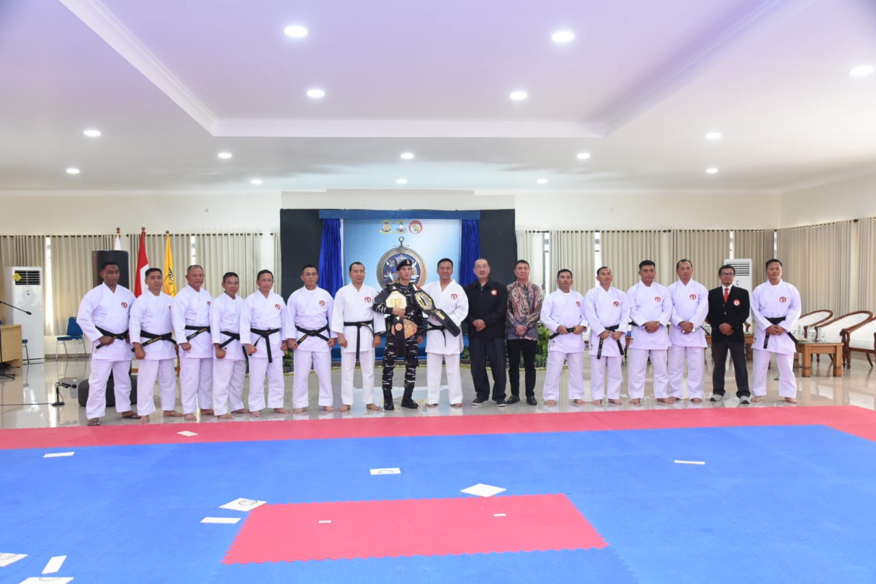 Dankodiklatal Terima Penganugerahan Sabuk Hitam Kehormatan Lemkari Dan Resmikan Dojo Hiu Digdaya – 1