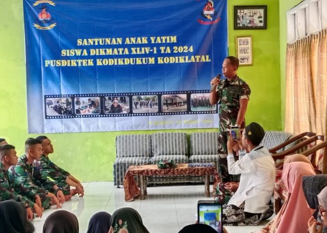 Berbagi Kebahagiaan Di Bulan Suci, Siswa Dikmata TNI AL 44/1 Berikan Santunan Anak Yatim