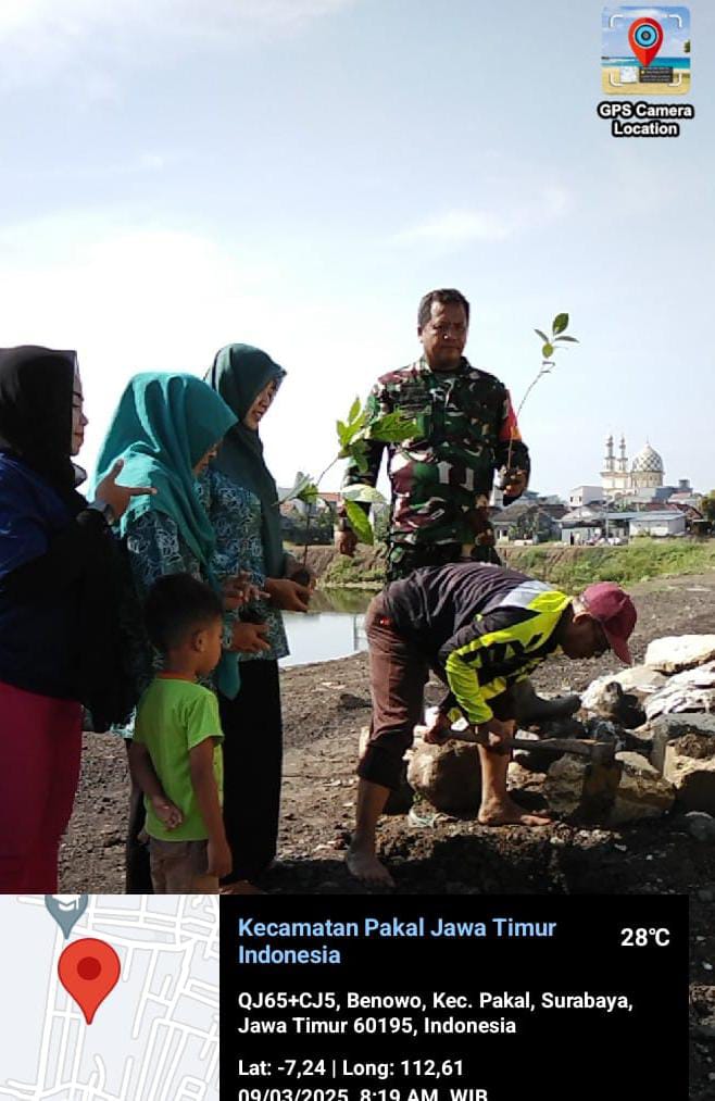 Lestarikan Lingkungan, Babinsa Beserta Warga Lakukan Penanaman Pohon