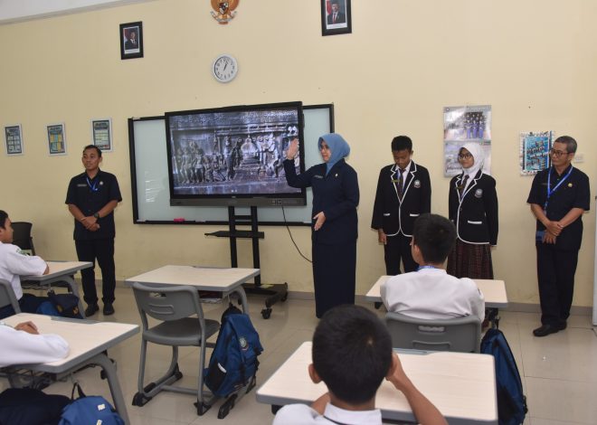 Peduli Pendidikan, Ketua Daerah Jalasenastri Armada II Kunjungi Yayasan Hang Tuah