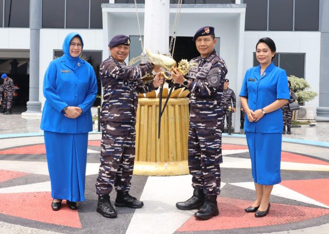 Tradisi Pisah Sambut Warnai Pergantian Pucuk Pimpinan Koarmada II