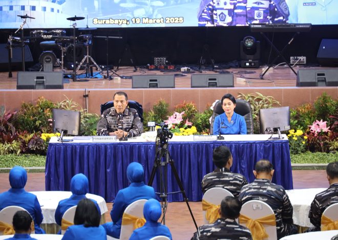 Pangkoarmada II Sampaikan Visi dan Misi dalam Entry Briefing Bersama Prajurit dan PNS Koarmada II