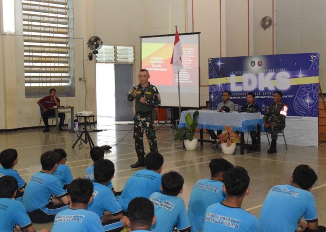 Pelajar SMPK Angelus Custos II Dapatkan Pelatihan LDKS dan PBB  Dari Koramil 0830/19