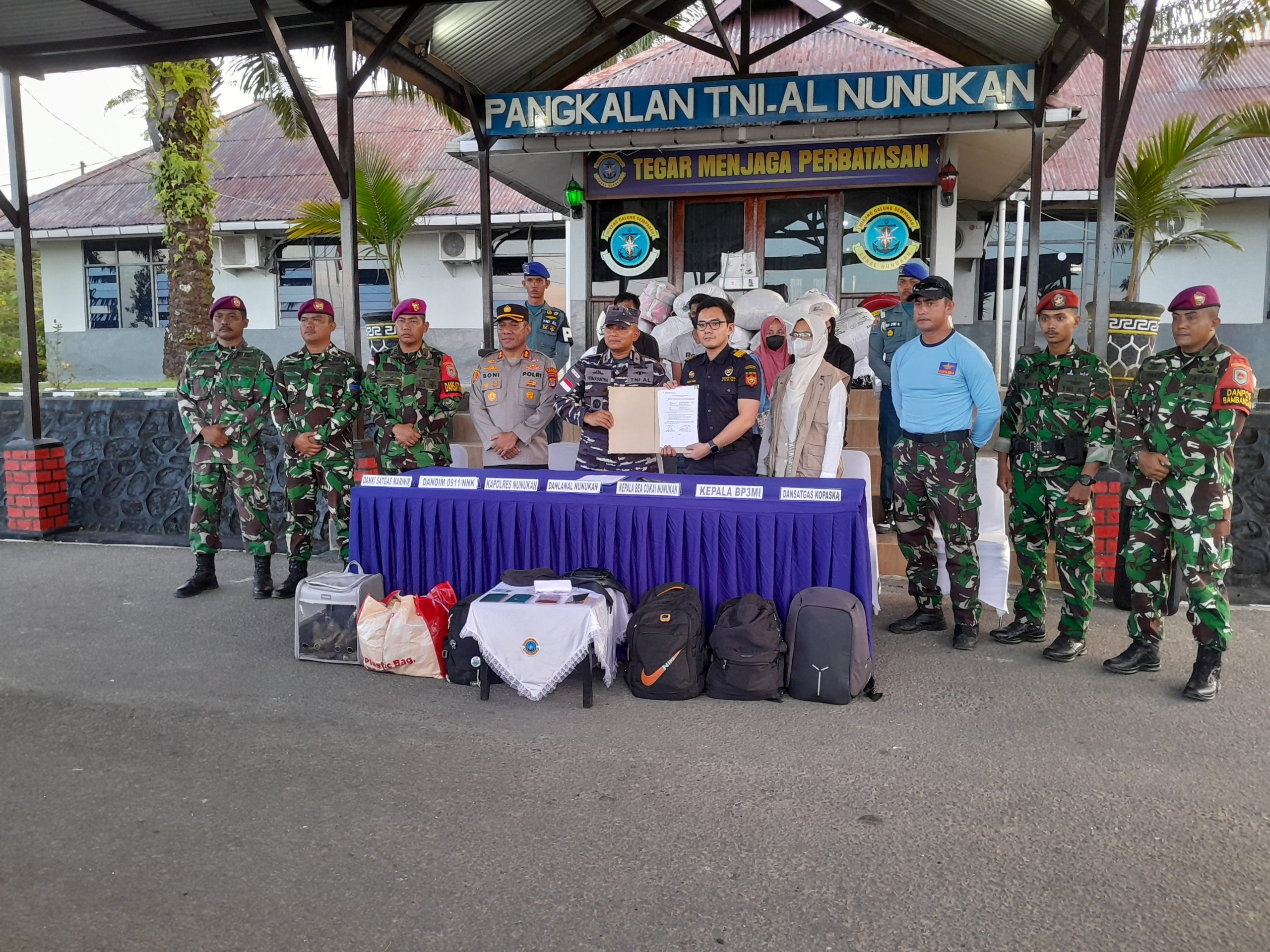 Satgasmar Pam Ambalat XXX Berhasil Gagalkan Penyelundupan Ballpress dari Malaysia