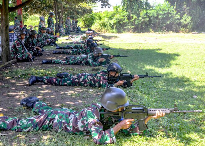 Tingkatkan Kesiapan Tempur, Prajurit Batalyon Infanteri 1 Marinir Laksanakan Menembak Zeroing