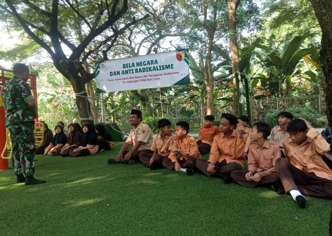 Danramil Benowo Tanamkan Semangat Bela Negara dan Anti Radikalisme di Taman Cahaya Pakal