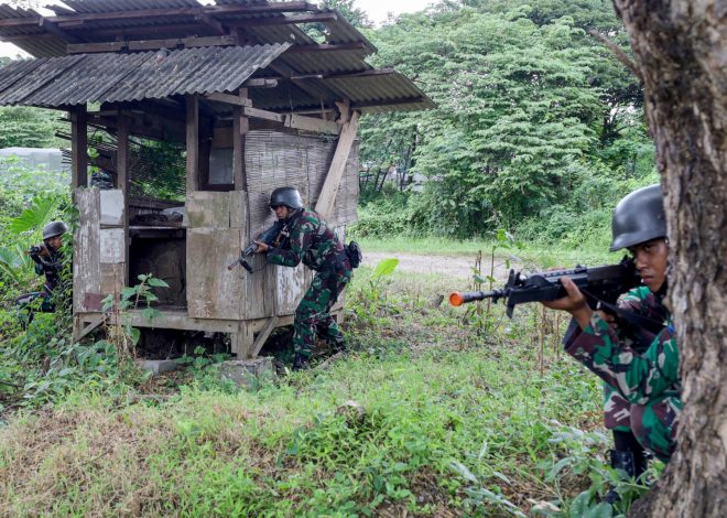 Pertajam Naluri Tempur, Prajurit Yonif 3 Marinir Laksanakan Latihan Serangan