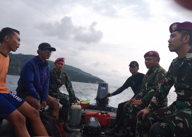 Satgasmar Ops Pam Puter Nusabarung Selamatkan Orang Terdampar Di Pulau Nusa Barung