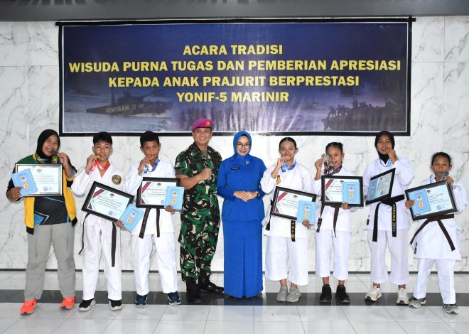 Danyonif 5 Marinir Beri Penghargaan Dan Apresiasi Pada Anak Prajurit Yang Berprestasi