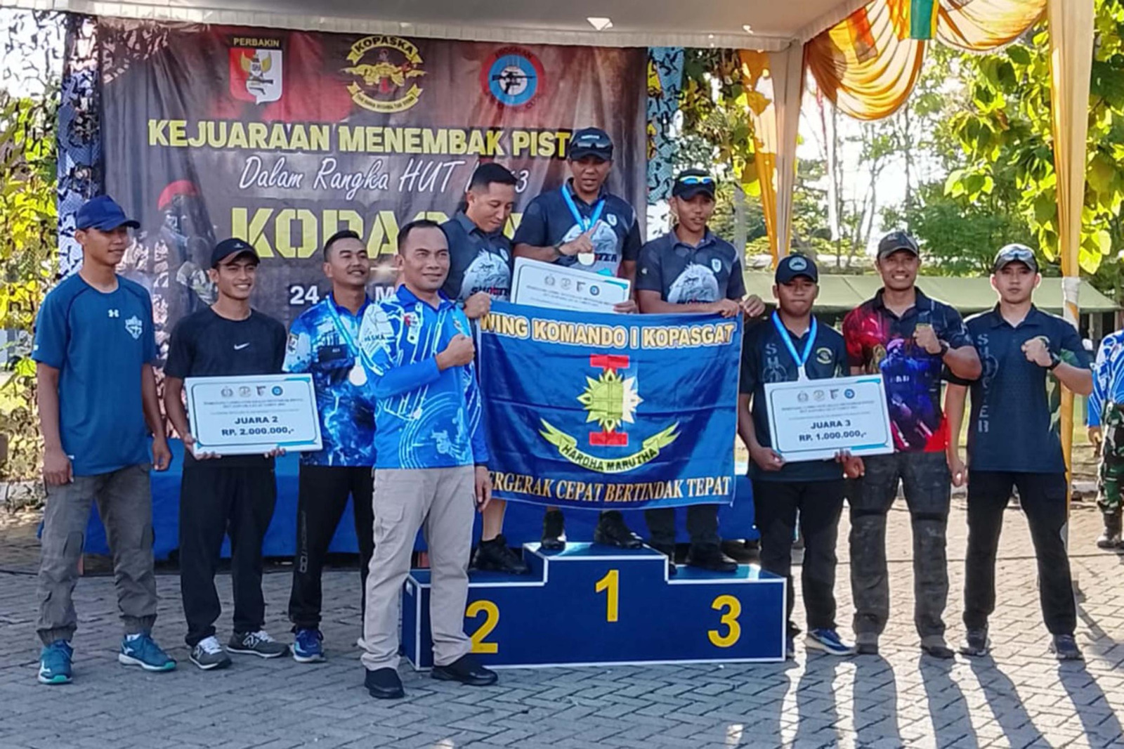 Atlet Nembak Yonif 3 Marinir Raih Juara Lomba Menembak Pistol HUT Ke 63 Kopaska