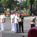 Dandim 0830 Surabaya Terima Penghargaan di HJKS Ke 732 Kota Surabaya
