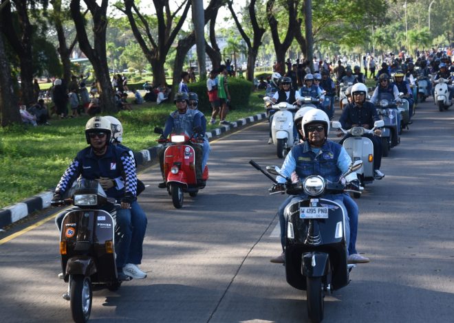 Komandan Brigif 2 Marinir Ikuti Scooter Riding Vespa dalam rangka HUT ke-69 Puspenerbal