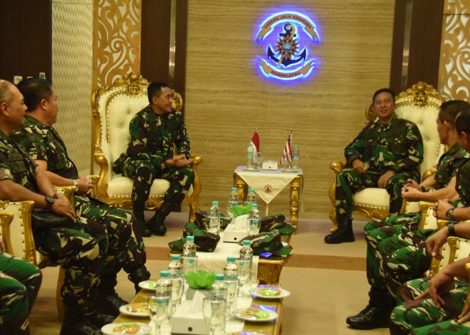 Dankodiklatal Sambut Kunjungan Sekjen Kemhan RI di Kodiklatal