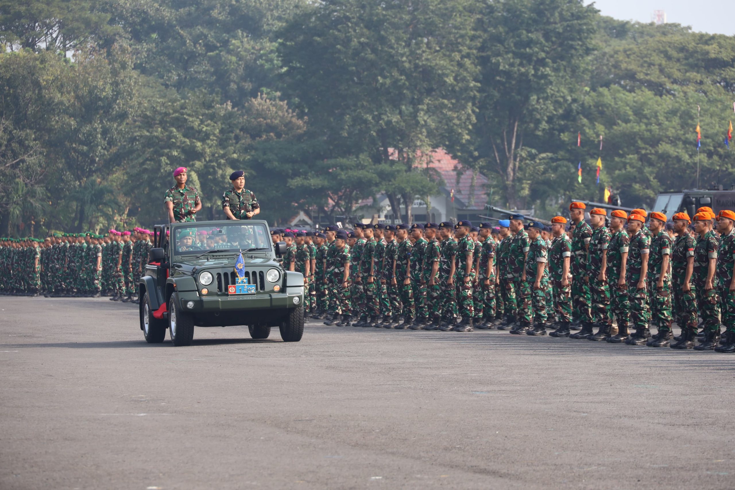 Pangkoarmada II Pimpin Apel Gabungan TNI-Polri di Surabaya, Tegaskan Sinergitas dan Integritas
