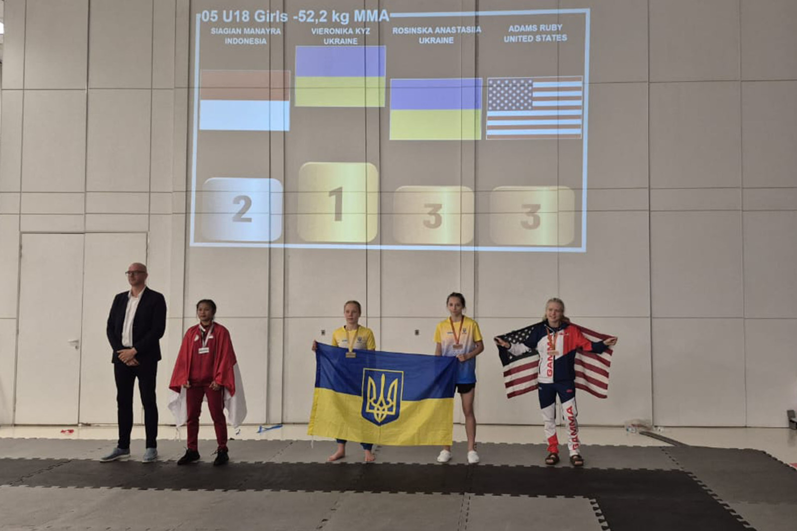 Ukir Prestasi, Putri Prajurit Yonif 5 Marinir Juarai MMA Internasional Gamma World Champhionship